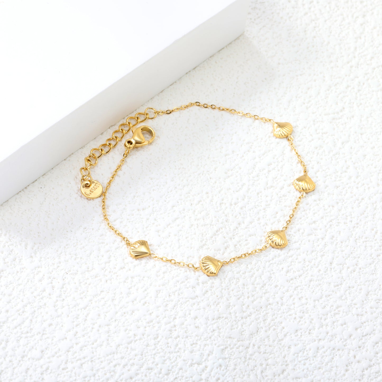 Seashell Gold Bracelet